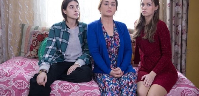 Госпожа Фазилет и ее дочери турецкий сериал 1 серия